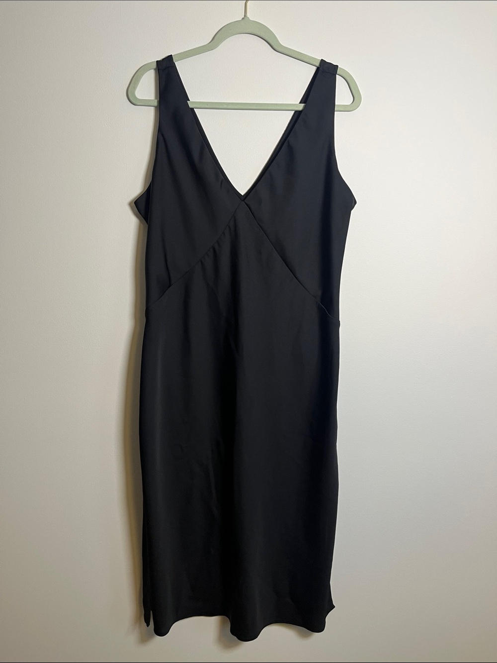 Classic Black V-Neck Midi Dress - a new day - XL - never worn